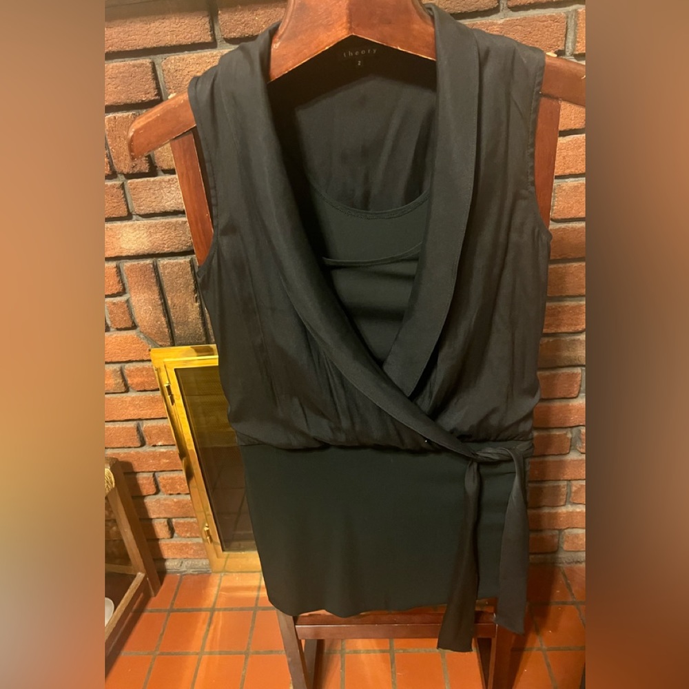 Theory wrapping dress size 2
